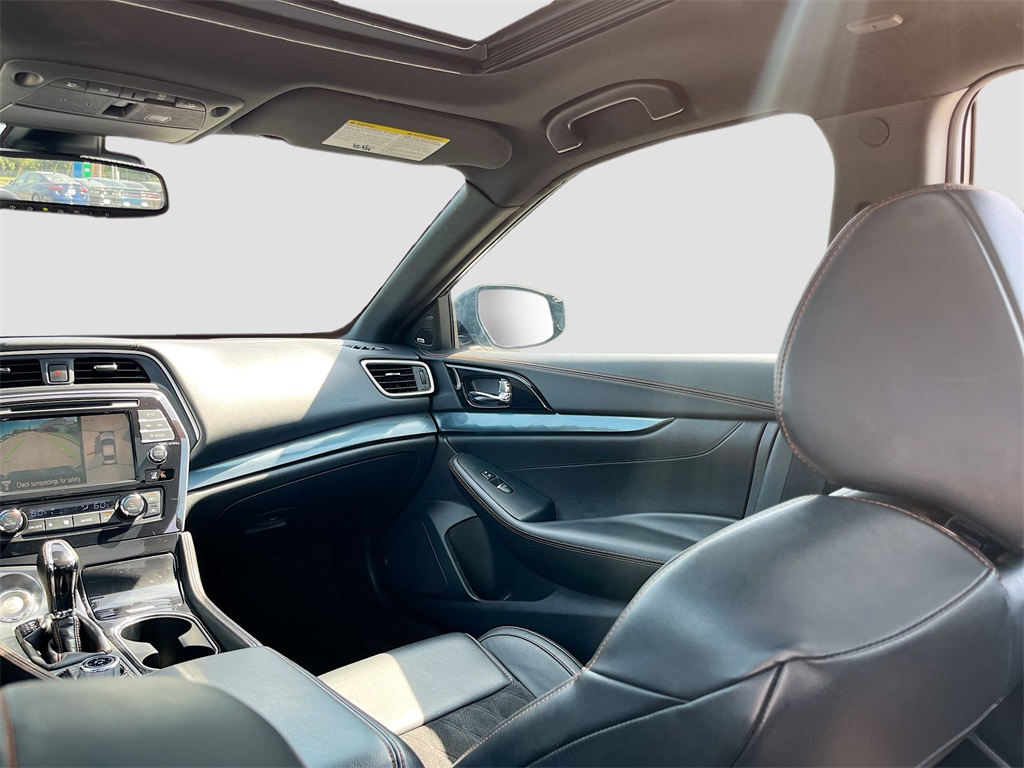 2022 Nissan Maxima SR photo 25