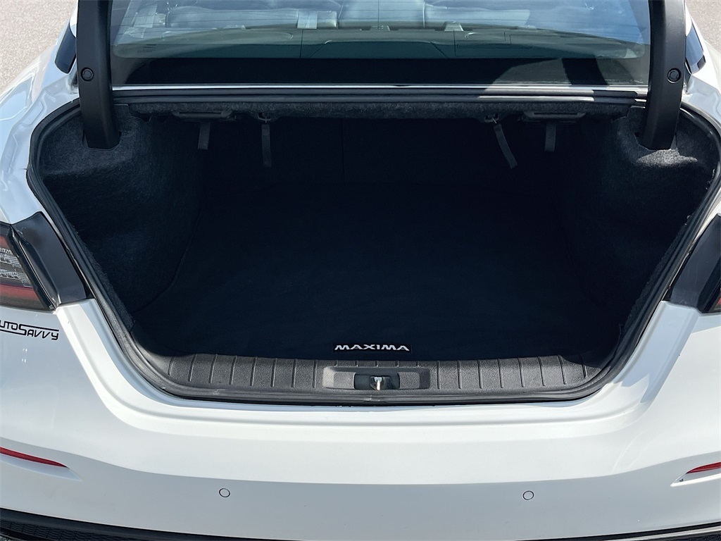 2022 Nissan Maxima SR photo 28