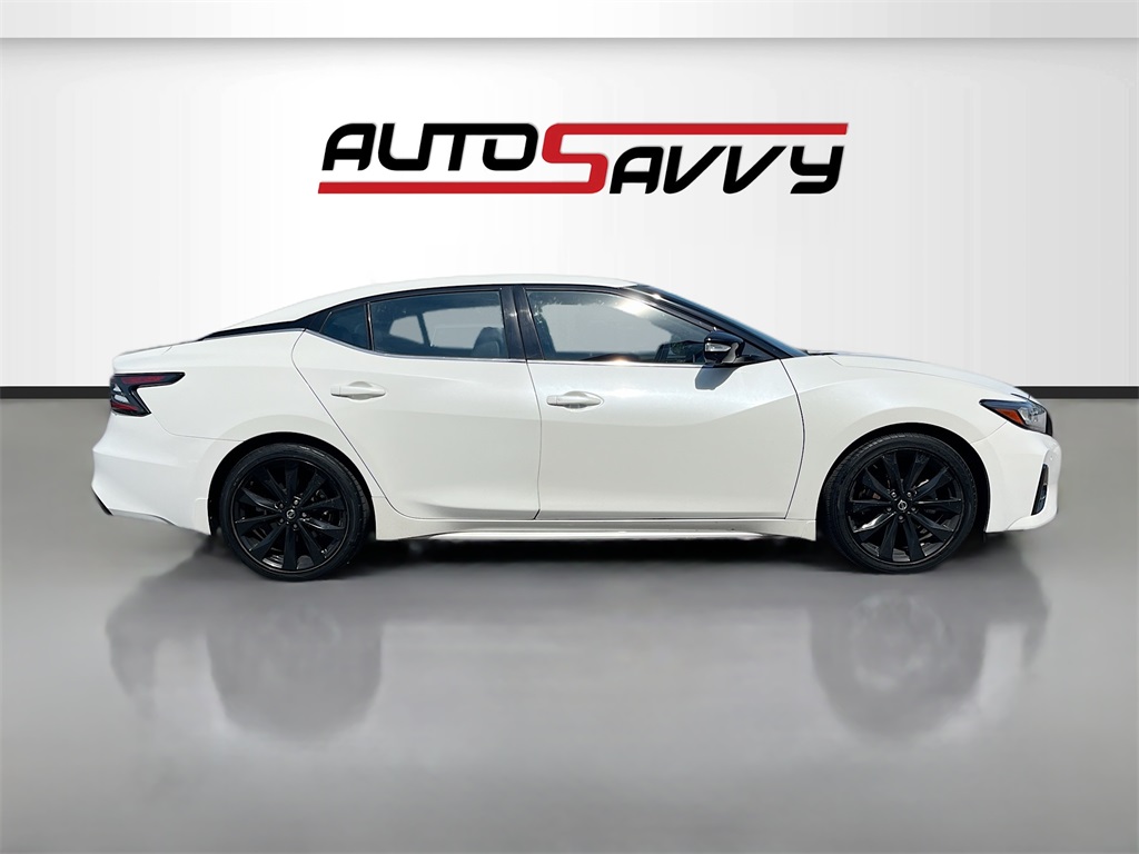 2022 Nissan Maxima SR photo 8