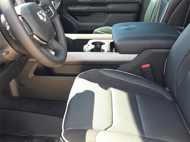 2026 Ram 1500 Laramie photo 17