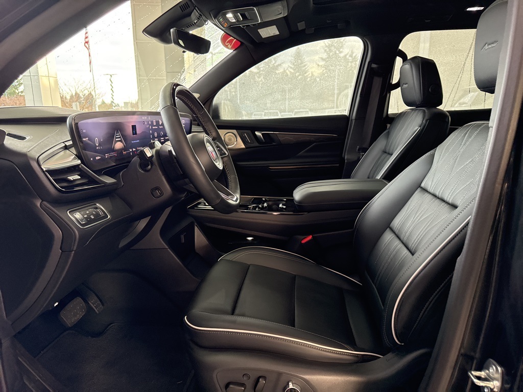 Used 2025 Buick Enclave SUV