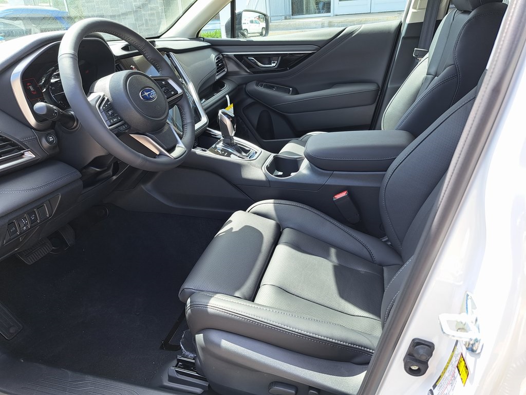 2025 Subaru Outback Touring XT SUV AWD 14