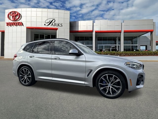 2021 BMW X3 40i's photo