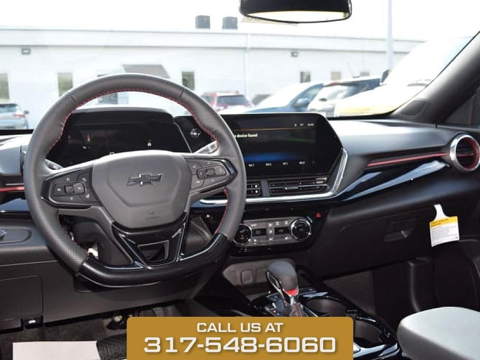 2025 Summit White Chevrolet Trax 2RS FWD SUV