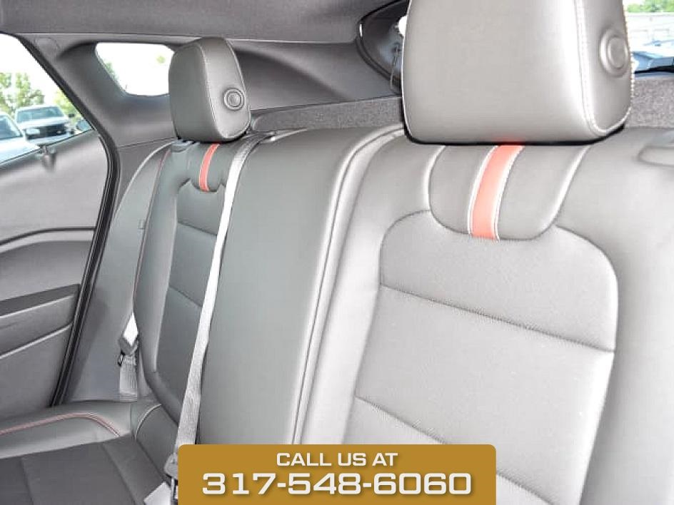 2025 Summit White Chevrolet Trax 2RS FWD SUV