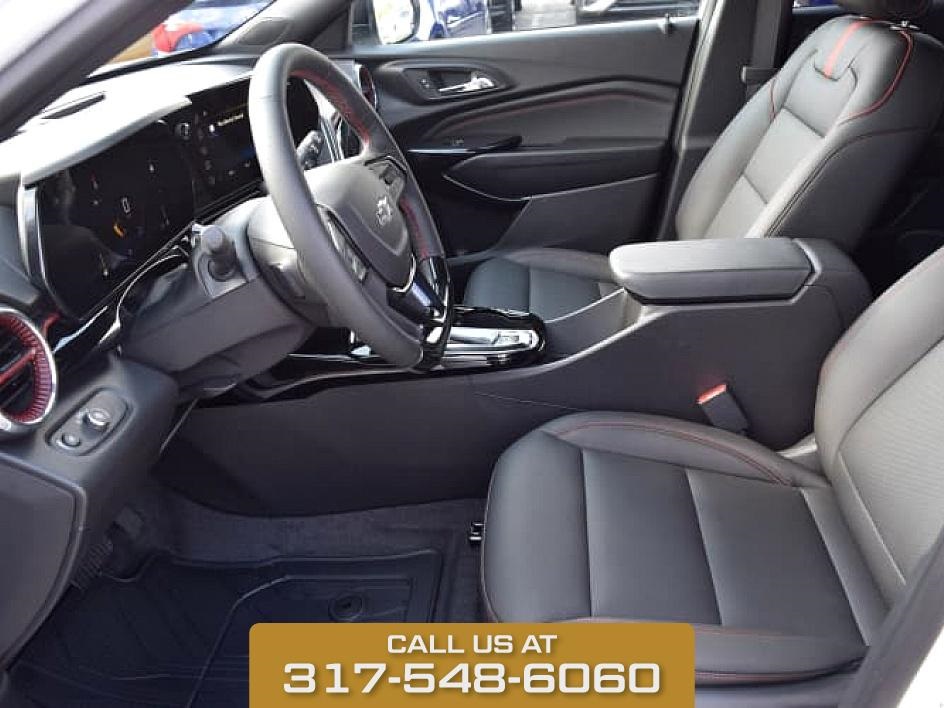 2025 Summit White Chevrolet Trax 2RS FWD SUV
