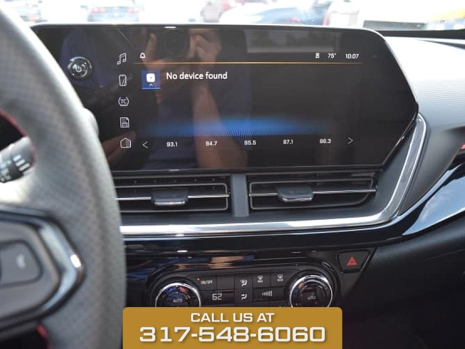 2025 Summit White Chevrolet Trax 2RS FWD SUV