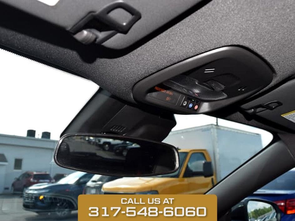 2025 Summit White Chevrolet Trax 2RS FWD SUV