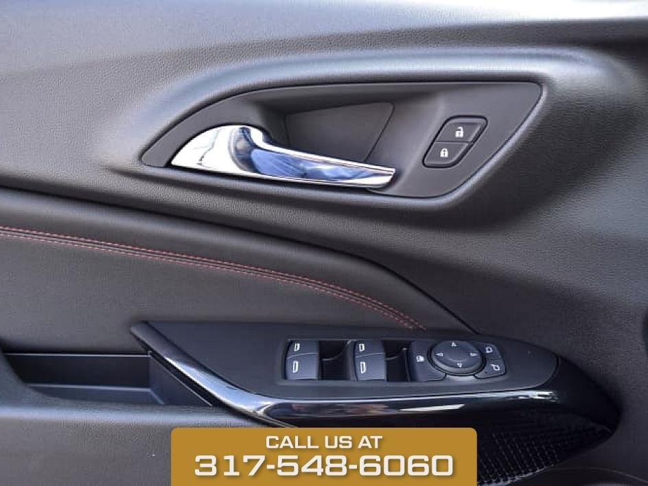 2025 Summit White Chevrolet Trax 2RS FWD SUV