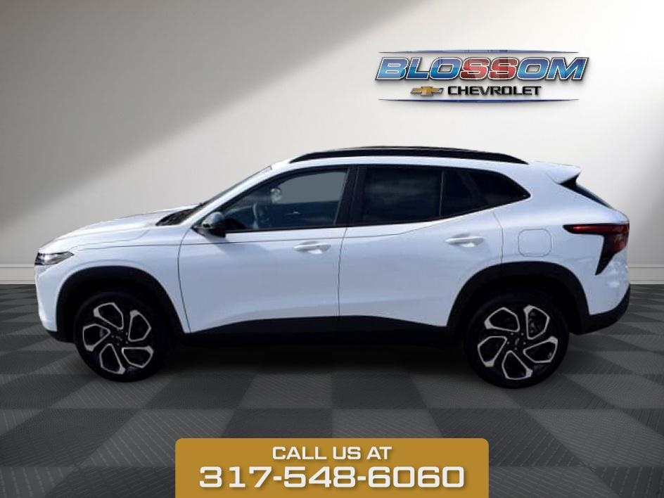 2025 Summit White Chevrolet Trax 2RS FWD SUV