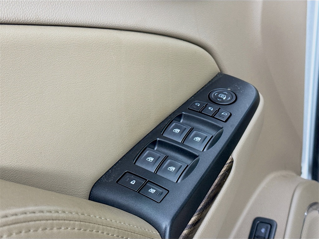 Photo of 2019 GMC Yukon SLT in Myrtle Beach, SC - 18,  2019 GMC Yukon SLT:3832Y