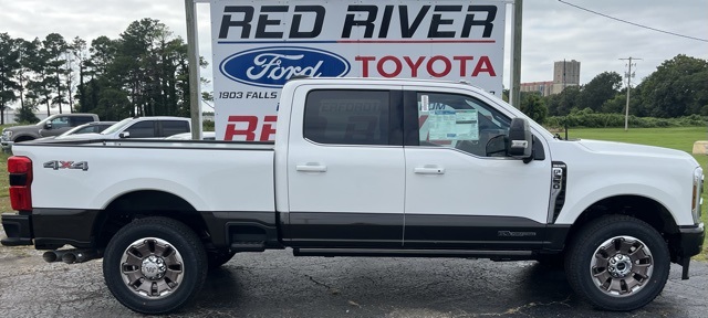 2025 Star White Metallic Tri-Coat Ford Super Duty F-350 SRW King Ranch Truck