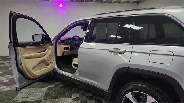 2023 Jeep Grand Cherokee 4xe 4WD 2023 Jeep Grand Cherokee 4xe 4WD