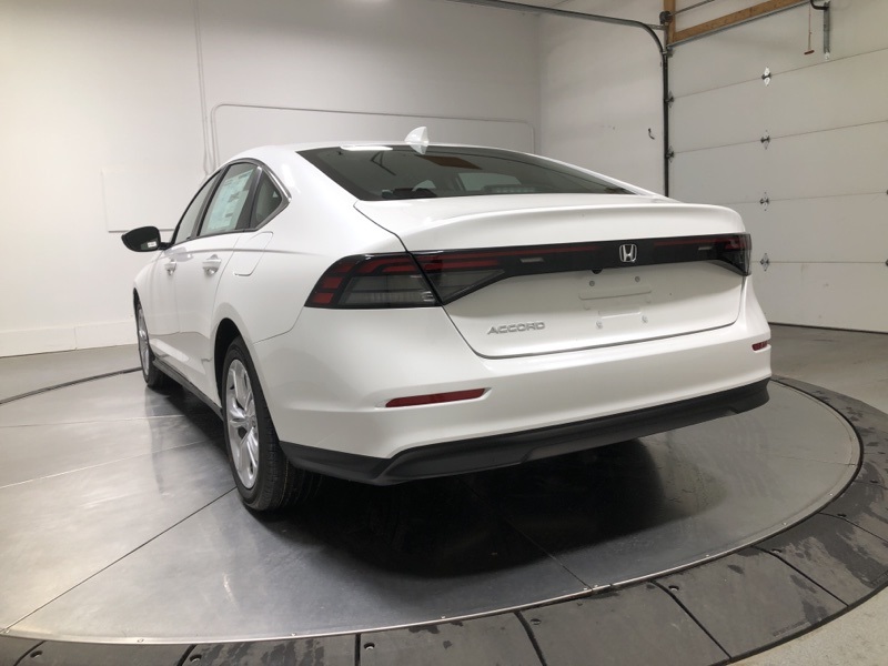 2025 Honda Accord LX photo 5