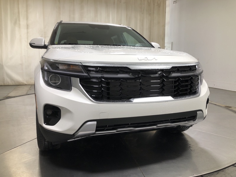 2026 Kia Seltos EX photo 2