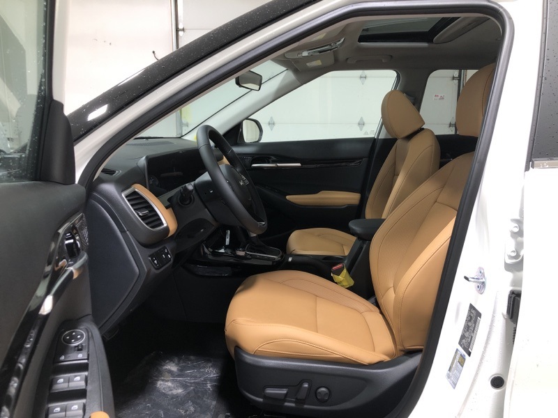 2026 Kia Seltos EX photo 17