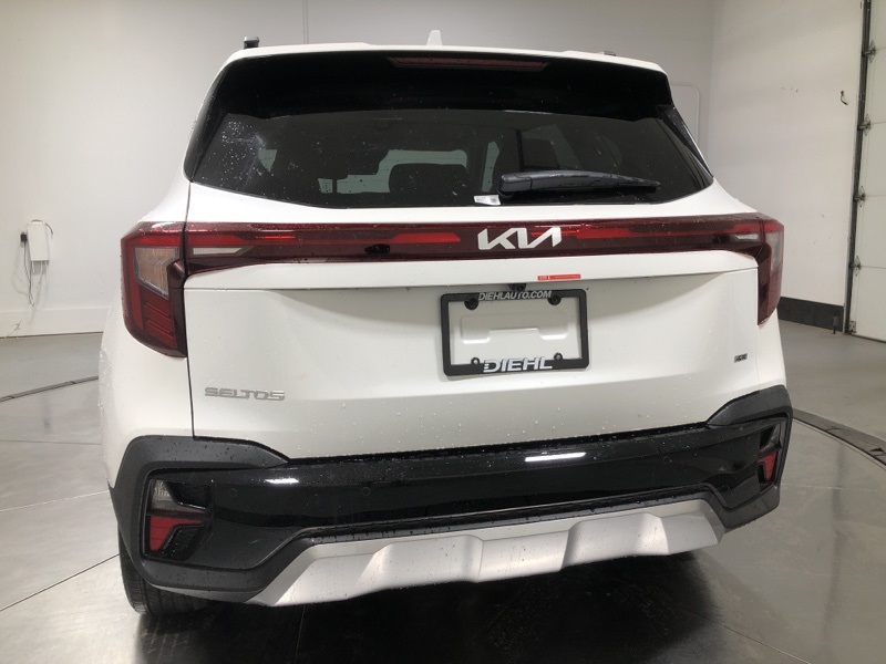 2026 Kia Seltos EX photo 6
