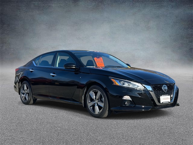 2021 Nissan Altima SL's photo