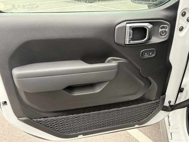 new 2026 Jeep Wrangler car, priced at $43,713