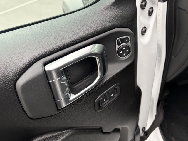 new 2026 Jeep Wrangler car, priced at $43,713