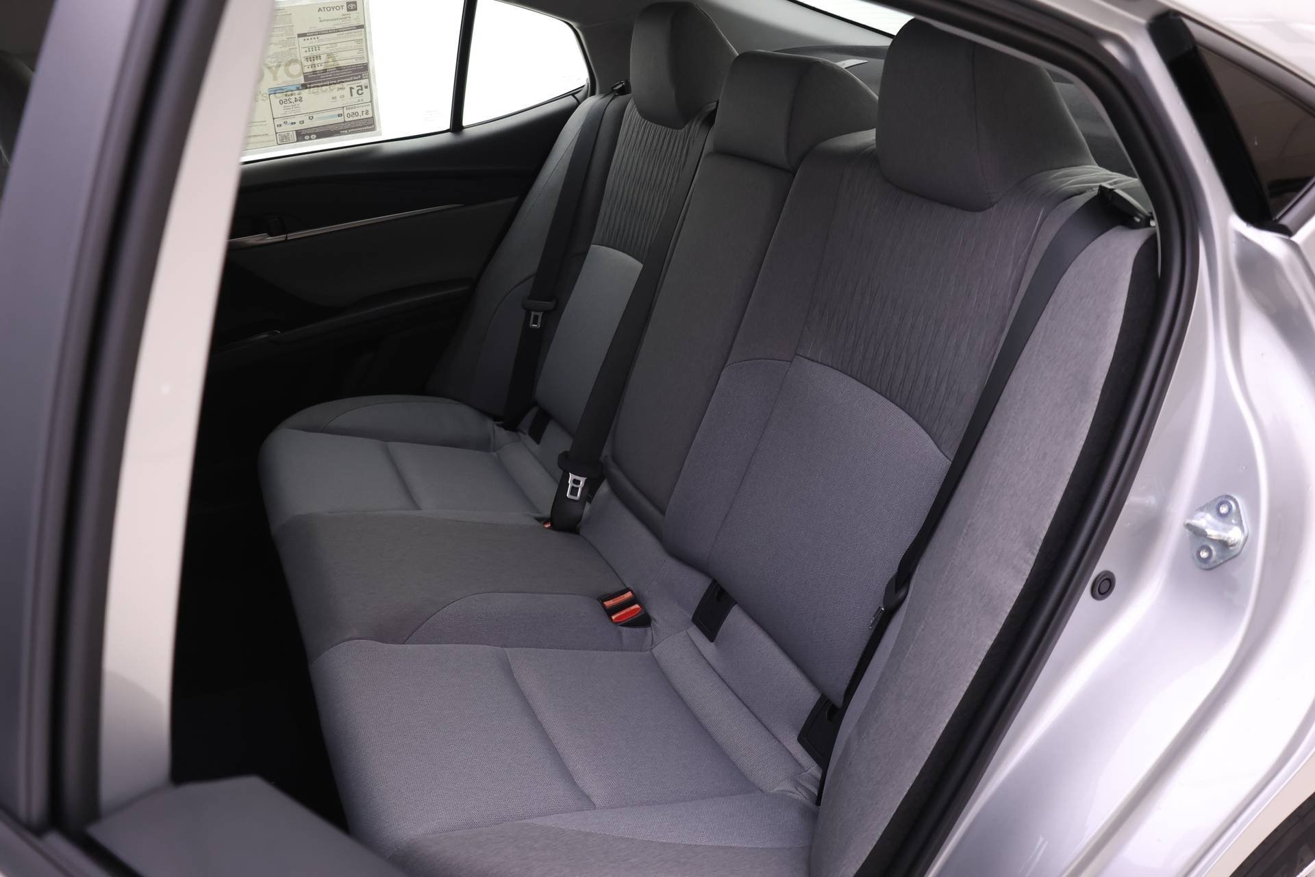 2025 Toyota Camry LE photo 7