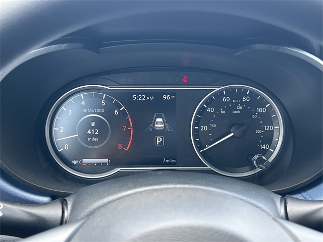 2025 Nissan Versa 1.6 SV photo 10