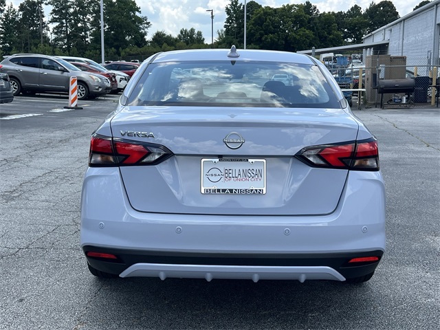 2025 Nissan Versa 1.6 SV photo 18