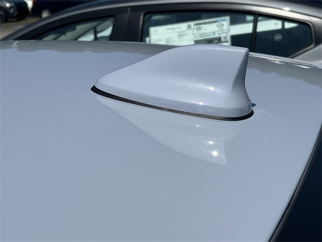 2025 Nissan Versa 1.6 SV photo 28