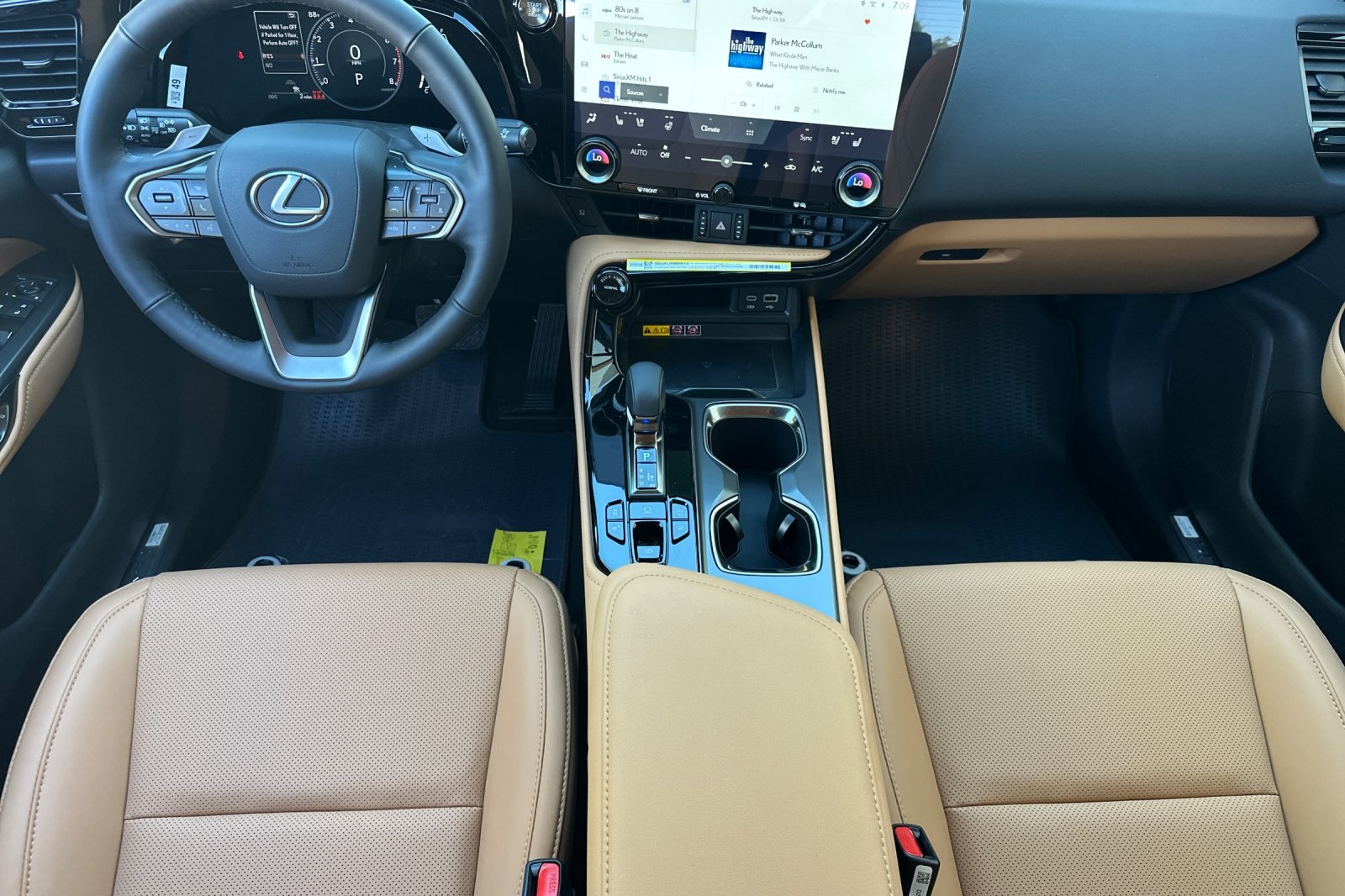 2026 Lexus NX 350 Premium AWD photo 4