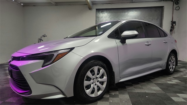 2025 Toyota Corolla Hybrid LE FWD
