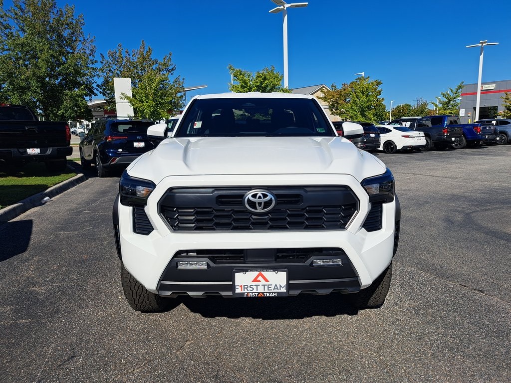 2025 Toyota Tacoma TRD Off-Road Double Cab photo 2