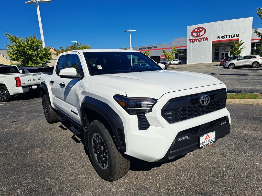 2025 Toyota Tacoma TRD Off-Road Double Cab photo 3