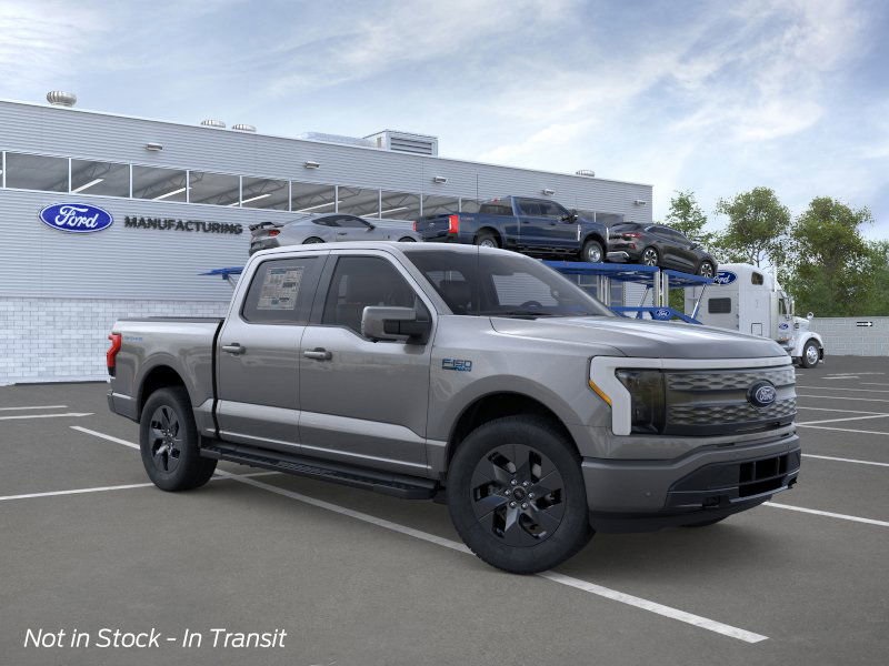 2025 Ford F-150 Lightning Lariat's photo