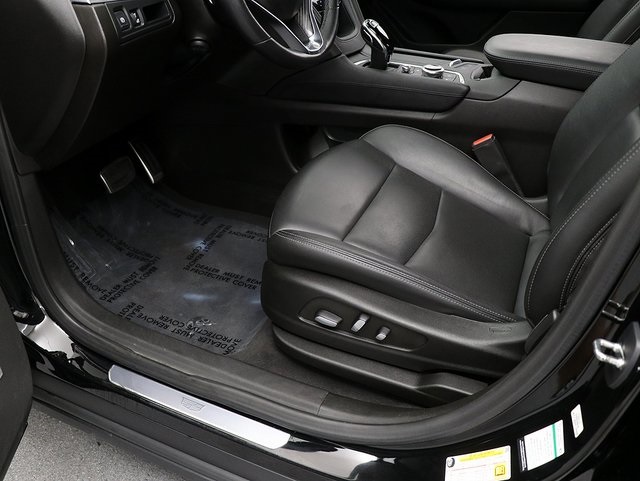 2023 Cadillac XT6 Sport photo 22