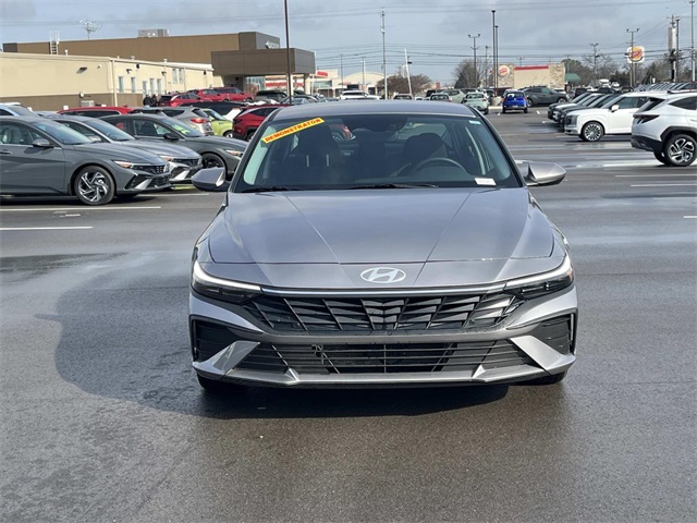 new 2025 Hyundai Elantra Hybrid car, priced at $22,485
