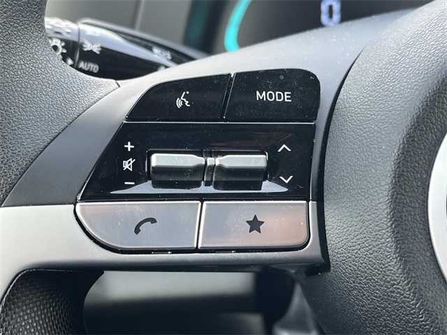 new 2025 Hyundai Elantra Hybrid car, priced at $22,485