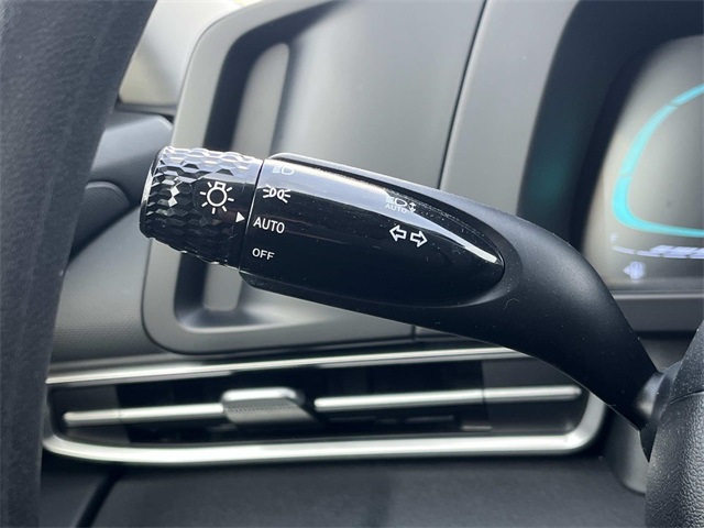 new 2025 Hyundai Elantra Hybrid car, priced at $22,485