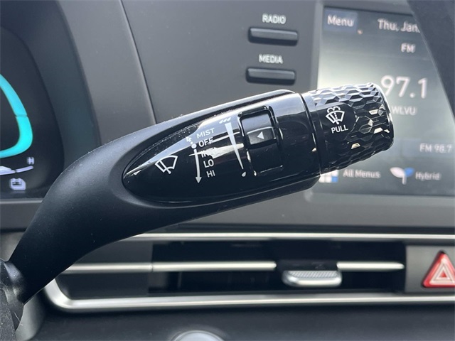 new 2025 Hyundai Elantra Hybrid car, priced at $22,485