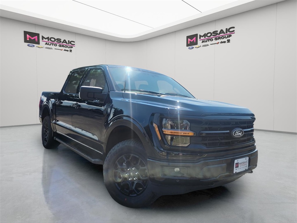 New 2025 Ford F-150 XLT Trucks