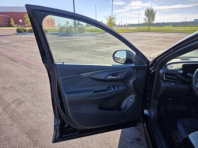 2025 Buick Envista Sport Touring FWD