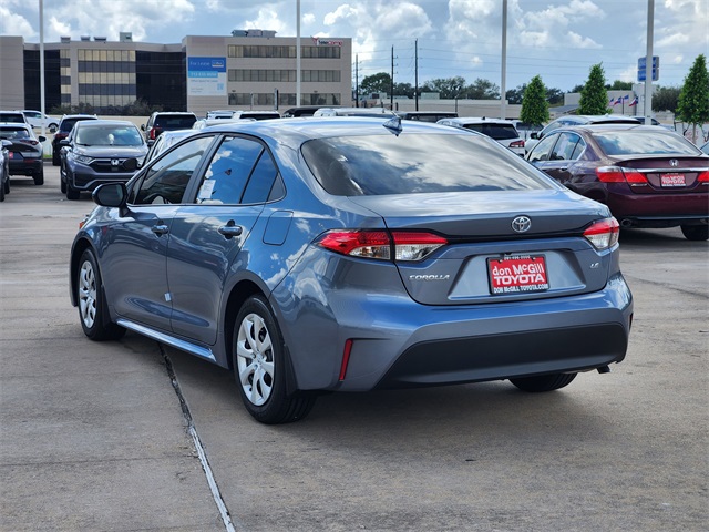 2026 Toyota Corolla LE photo 3