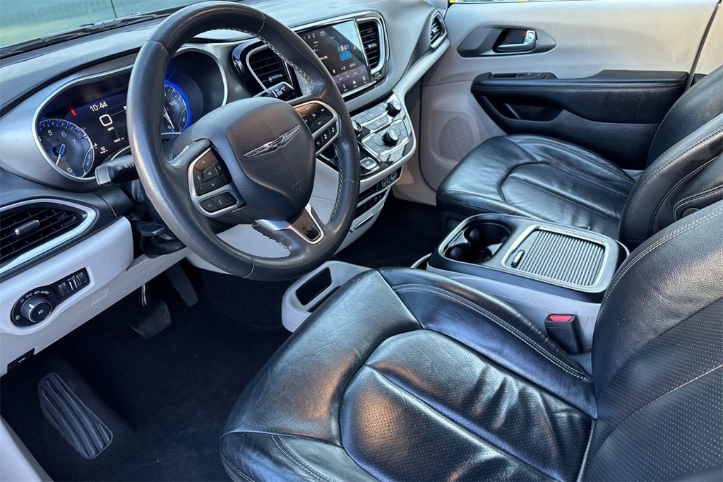 used 2022 Chrysler Pacifica car, priced at $21,918