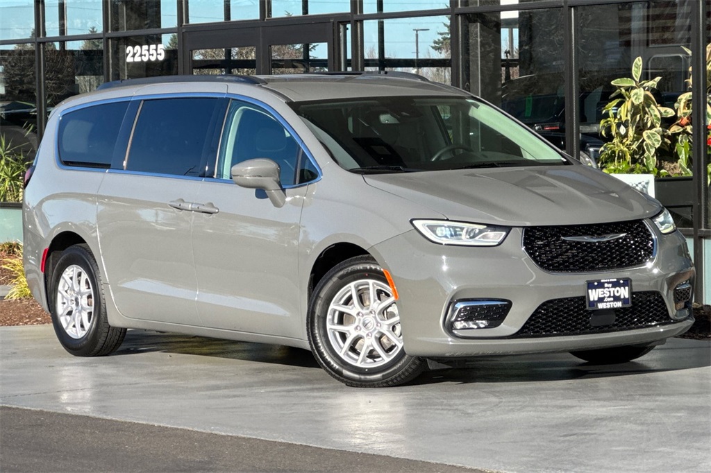 used 2022 Chrysler Pacifica car, priced at $21,918