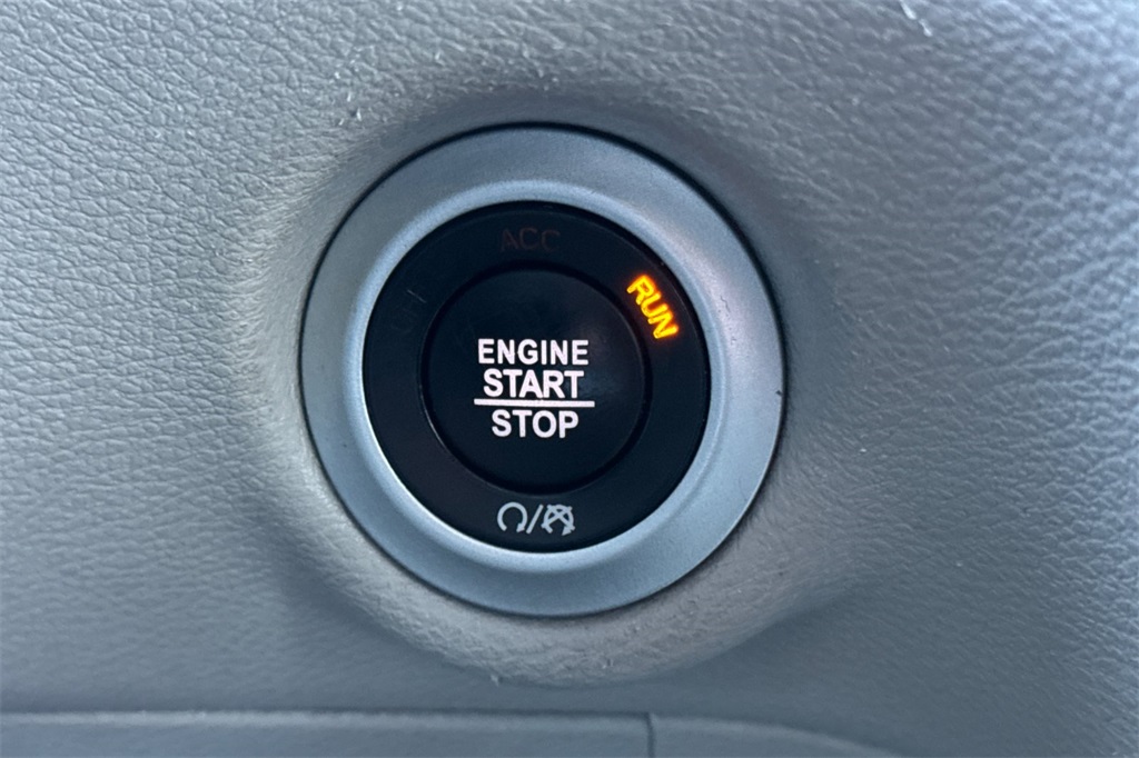 used 2022 Chrysler Pacifica car, priced at $21,918