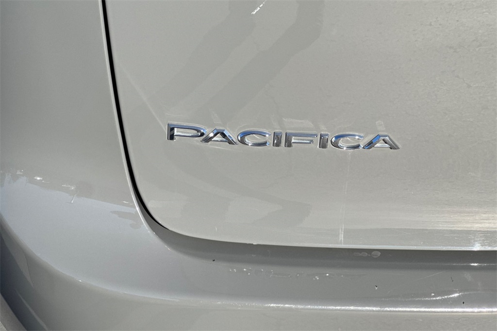 used 2022 Chrysler Pacifica car, priced at $21,918