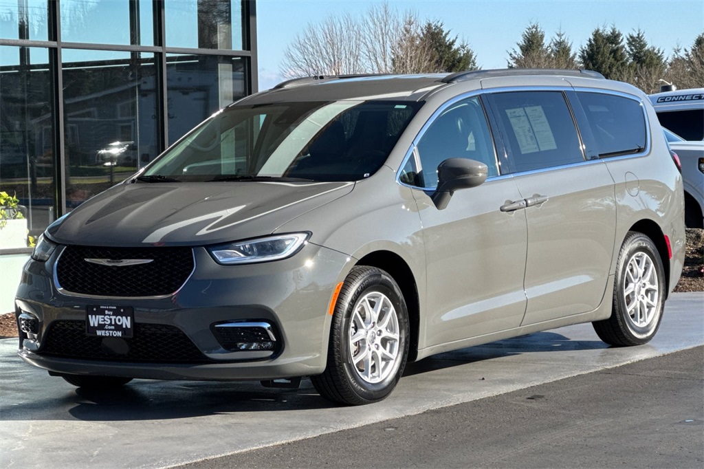 used 2022 Chrysler Pacifica car, priced at $21,918