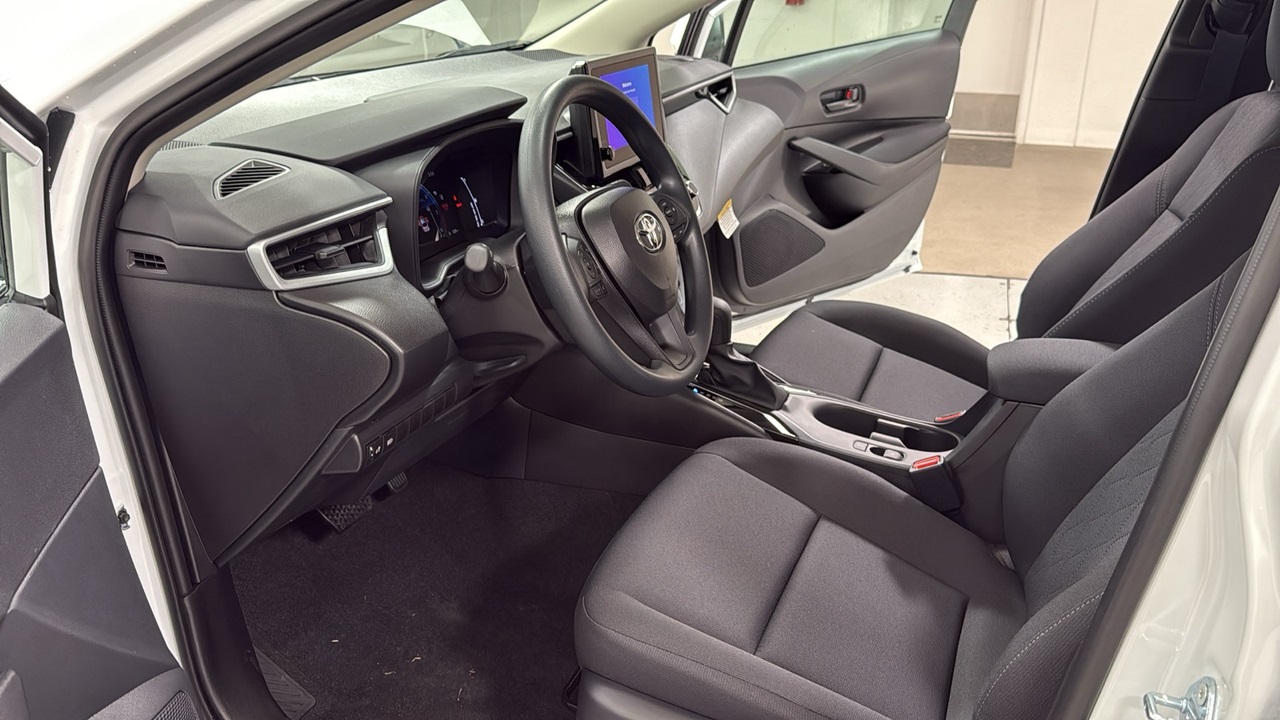 2026 Toyota Corolla LE photo 12