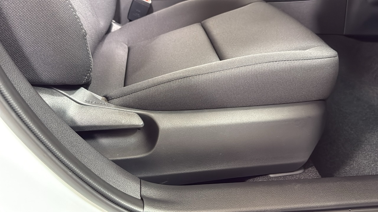 2026 Toyota Corolla LE photo 20