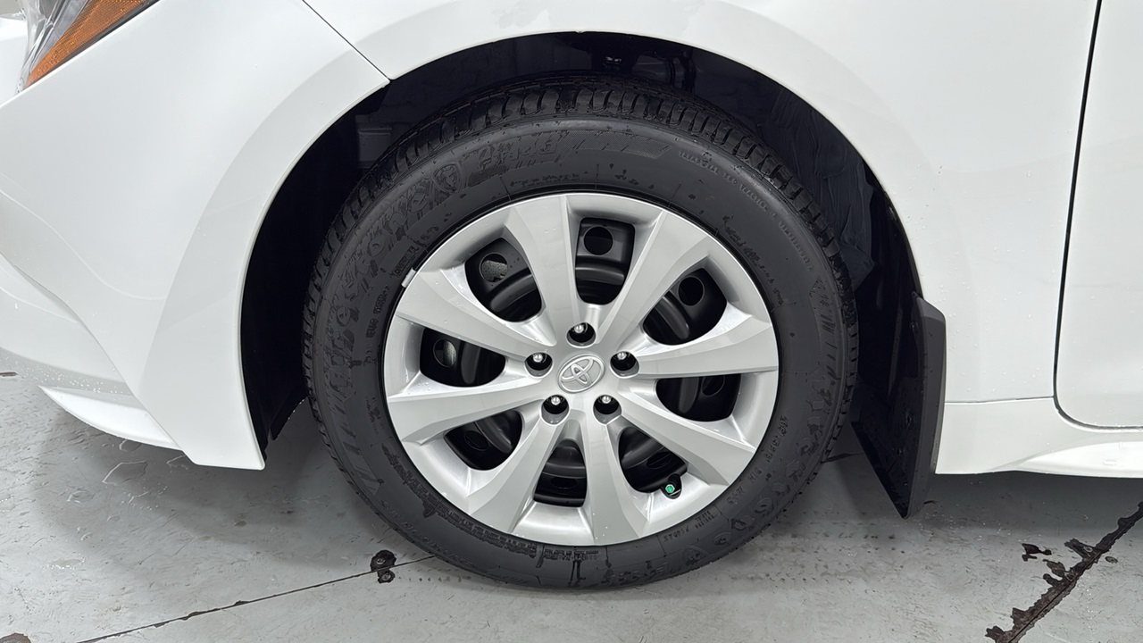 2026 Toyota Corolla LE photo 23