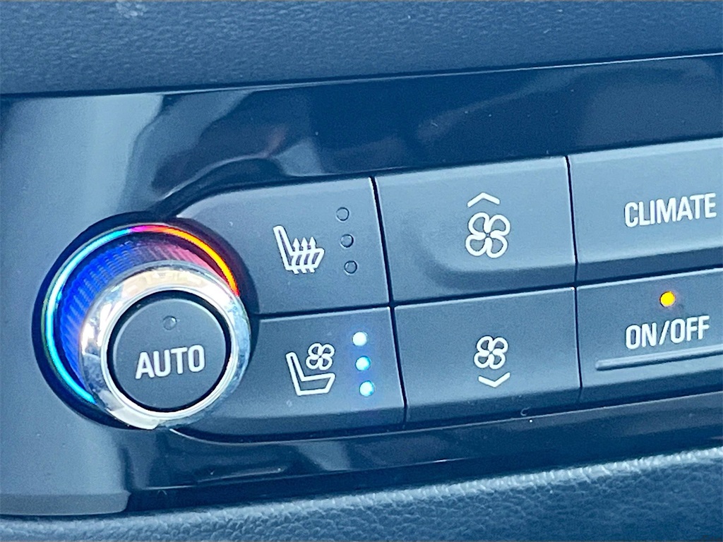 2023 Buick Enclave Premium photo 21